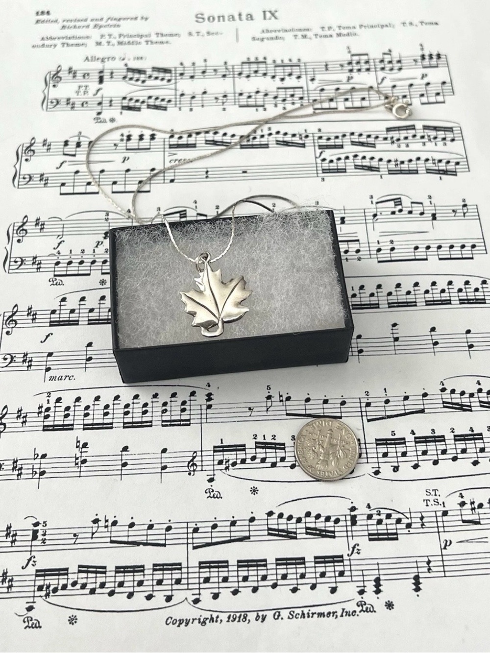 Rare-Retired-Tiffany & Co. Maple Leaf Pendant Sterling Silver 925 necklace - Picture 4 of 4